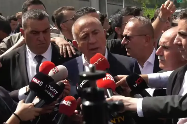 Gürsel Tekin Bu bağıranlar CHP'li değil dedi, partiden jet yanıt geldi