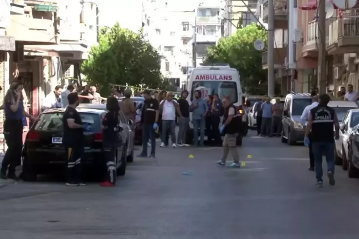 İzmir'de karakola silahlı saldırı: 2 polis şehit oldu, 1 polis yaralı