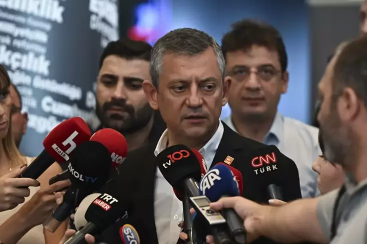 CHP'deki krizde Özel'i en çok etkileyen olay: Tüylerim diken diken oldu, gırtlağım düğümlendi