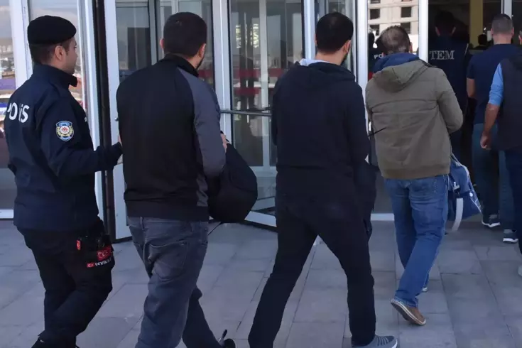 Emniyet'e FETÖ operasyonu! 16 şüpheli gözaltına alındı