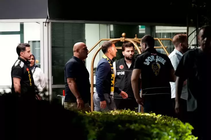 Fenerbahçe'nin yeni teknik direktörü Domenico Tedesco, İstanbul'a geldi