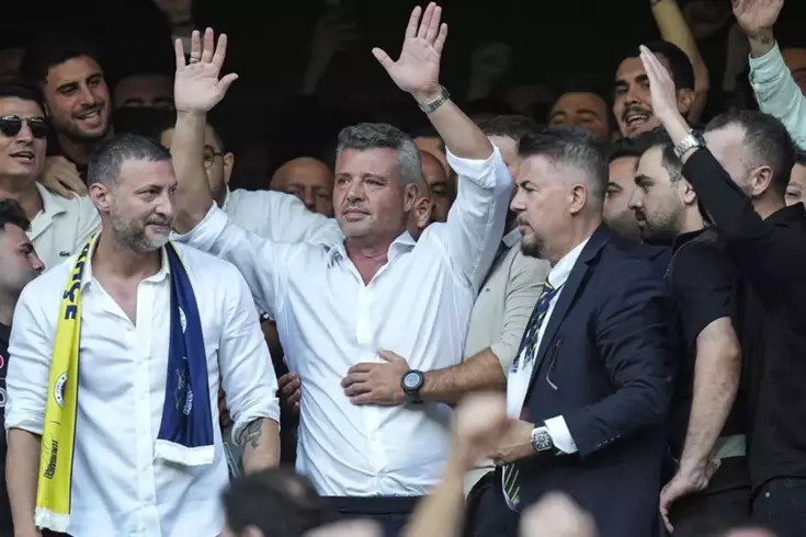 Fenerbahçe'nin yeni başkanı Sadettin Saran oldu