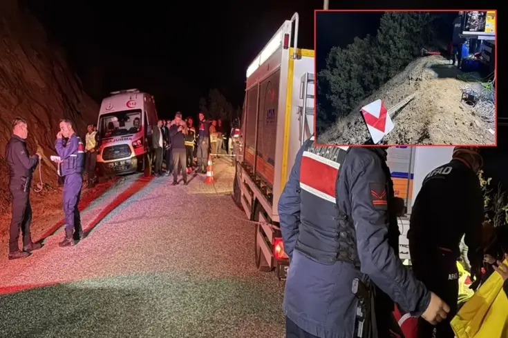 50 metre yükseklikten uçuruma yuvarlandılar! Feci kazada bilanço ağır
