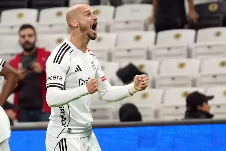 Beşiktaş derbi öncesi uçuşa geçti