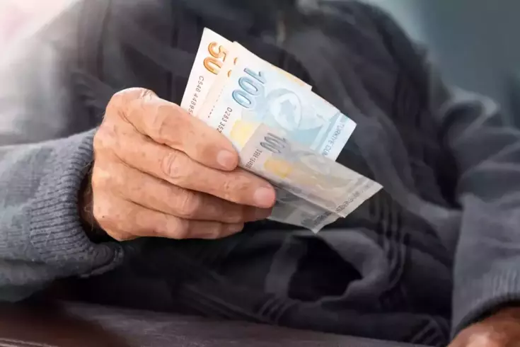 En düşük emekli maaşı ne kadar olur? Masada 4 farklı rakam var