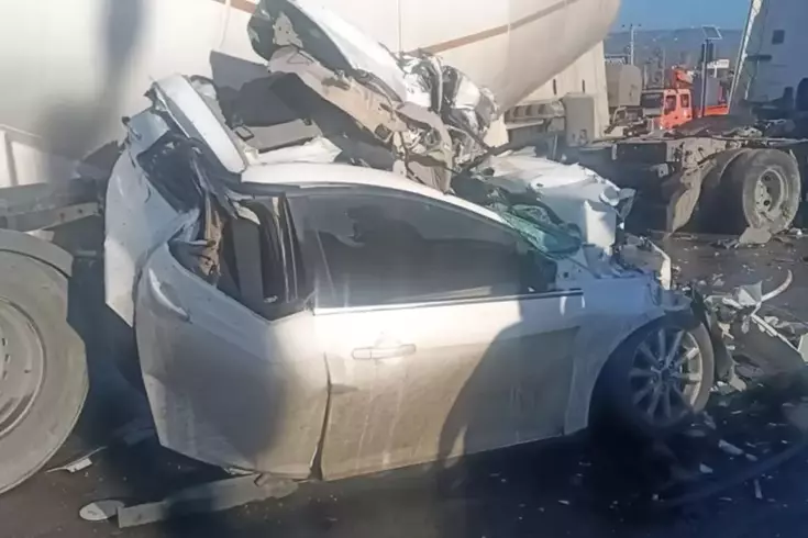 Bu araçtan burnu bile kanamadan çıktı