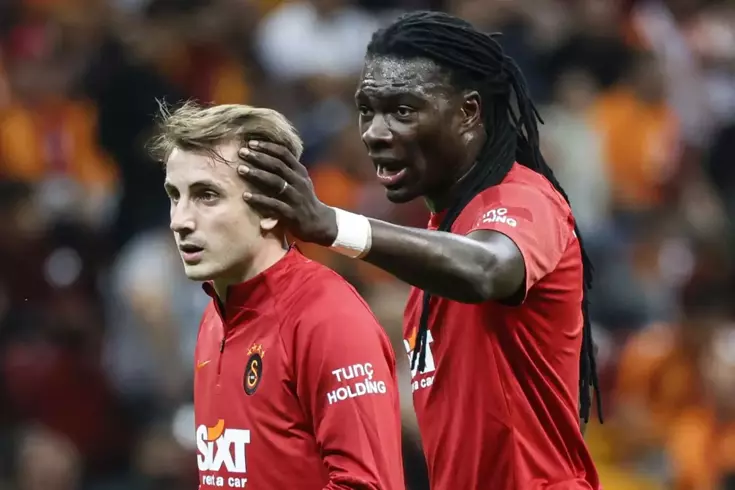 Gomis'ten Kerem Aktürkoğlu'na tepki: Seni besleyen eli vurma