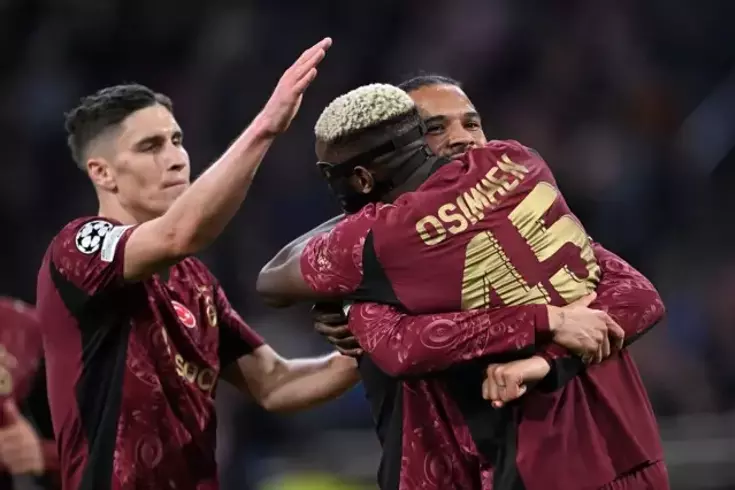 Manşetler alev alev! Bütün ülke Galatasaray'ı konuşuyor