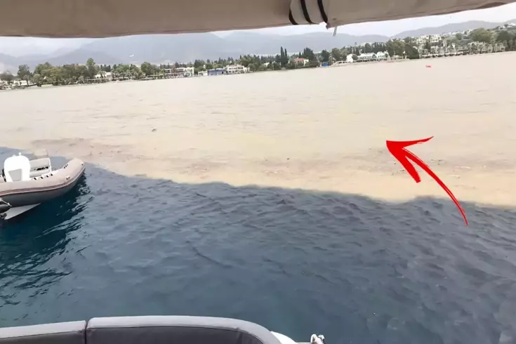 Metrekareye 22.6 kilogram yağış düştü, denizin rengi değişti