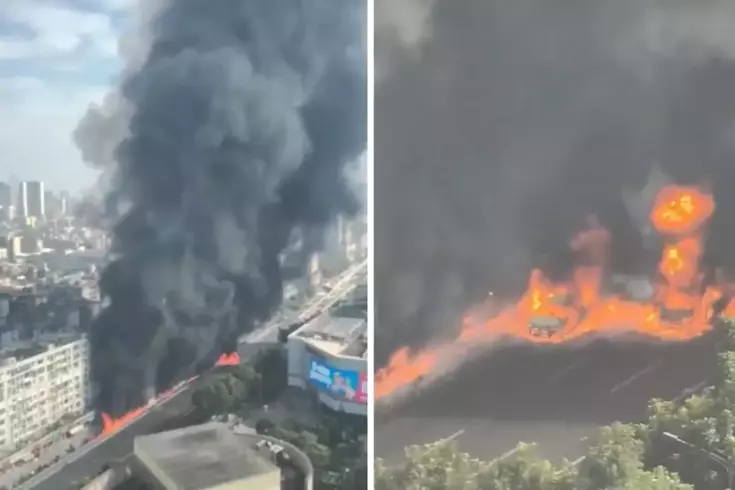 Yanıcı madde taşıyan kamyon yandı, alevler metrelerce yüksekliğe ulaştı