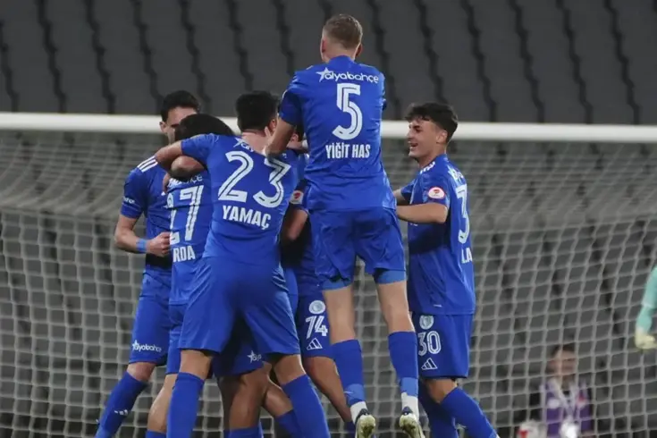 Göztepe'den Türkiye Kupası'na erken veda! 2. Lig ekibine elendiler