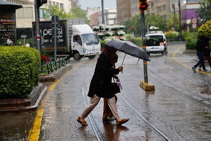 İstanbul için AKOM'dan uyarı: 4 gün yağış var