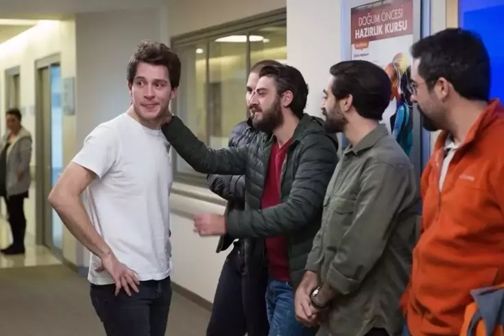 Uraz Kaygılaroğlu'ndan kızı Ada'nın 10'uncu yaşına duygusal kutlama