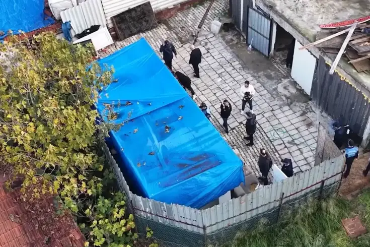 İstanbul'un göbeğinde 'at kesimi' skandalı! Vatandaşlara yedirmişler