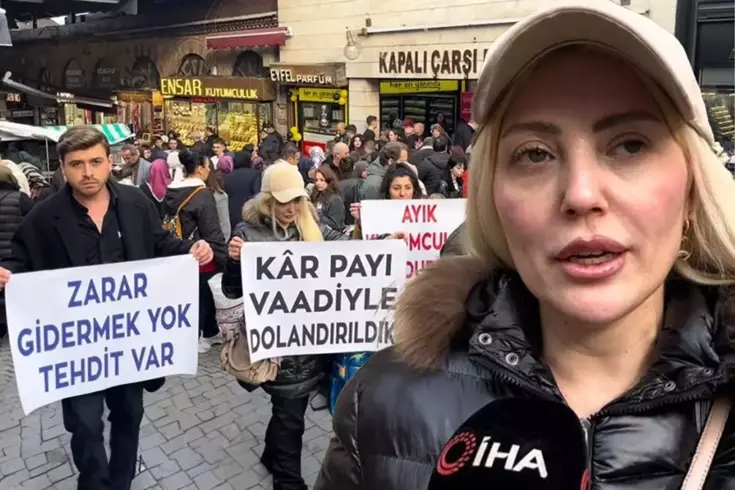 Tarihi Kapalıçarşı'da 120 milyon liralık vurgun! Mağdurlar kuyumcunun önünde toplandı