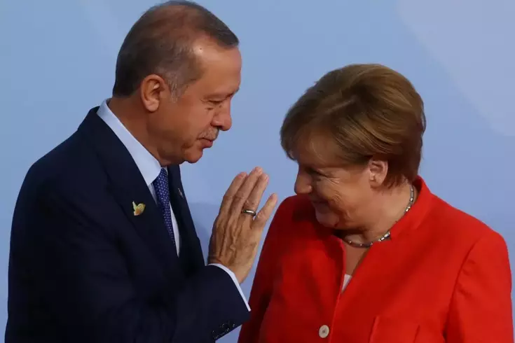 Erdoğan, Merkel'le anısını ilk kez anlattı: Şaşkın şaşkın bana bakıp gülmeye başladı