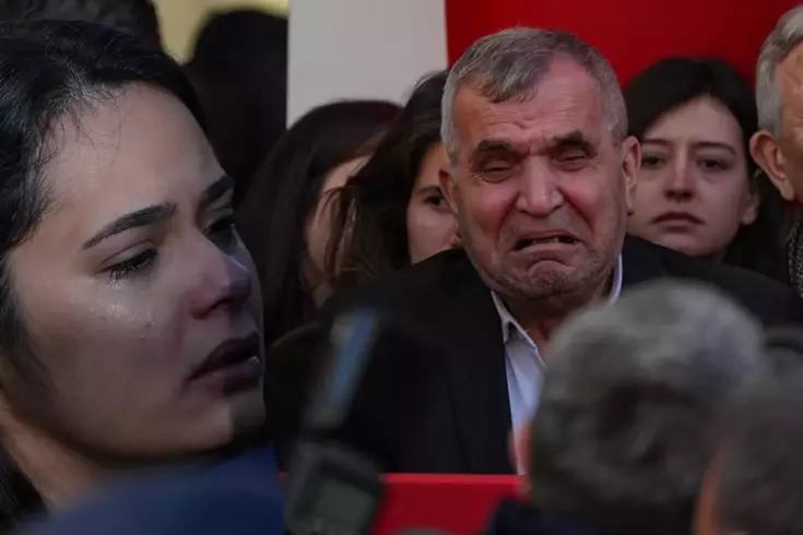 Genç, yaşlı herkes oradaydı! Başkan Gülşah Durbay'a gözyaşları içinde son veda