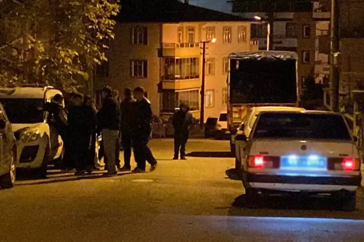 16 yaşındaki kız çocuğu evde başından vurulmuş halde bulundu