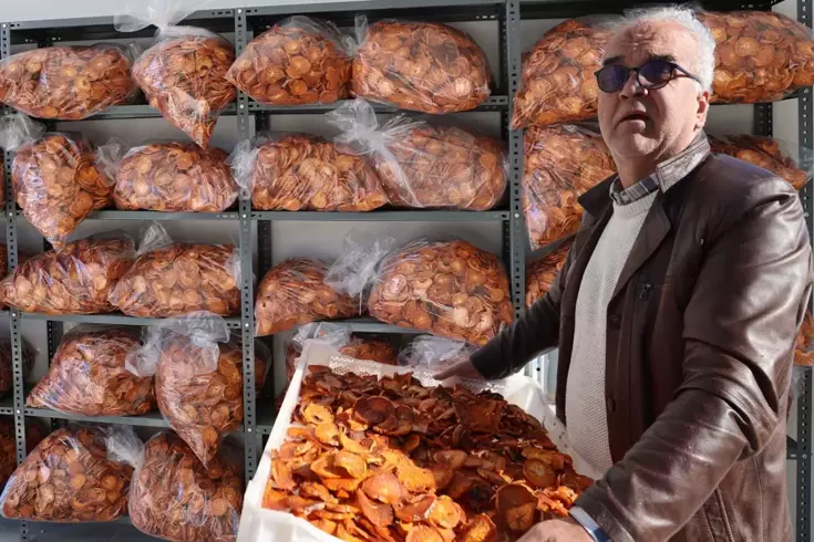 Köyüne kurduğu tesis ile ürünü 10 kat değerlendi! Çuval çuval ihraç ediyor