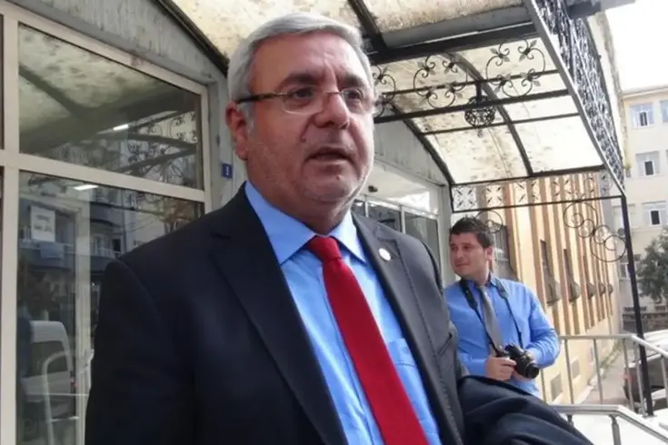 Bursasporlu taraftarların attığı slogana bir tepki de Mehmet Metiner'den