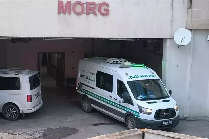 Siirt'te genç kadın evinde bıçaklanarak öldürüldü