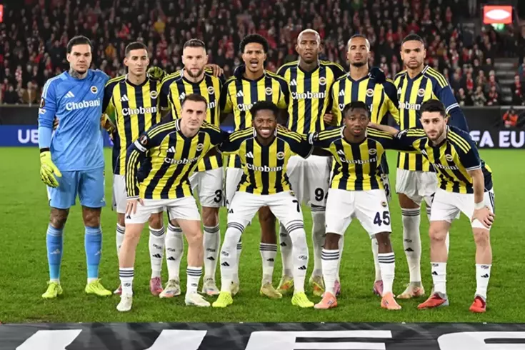 Fenerbahçe'de iki yıldız isim Beşiktaş derbisinde oynayamayacak