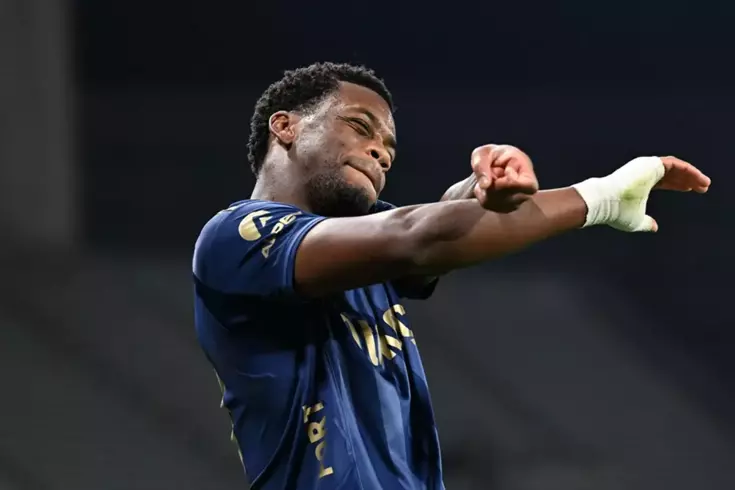 Fenerbahçe maç fazlasıyla liderliğe oturdu