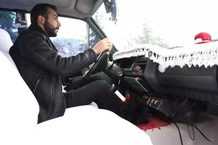 Horoz lakaplı bu araca galoşsuz binmek yasak