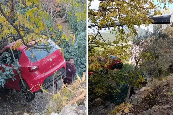 Patlayan su borusu yolda göçüğe neden oldu! Taşan su otomobili bahçeye sürükledi
