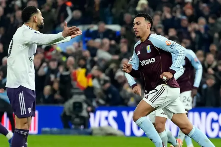 Fenerbahçe'nin rakibi Aston Villa, MANU'yu yendi, 35 yıl sonra bir ilk yaşandı