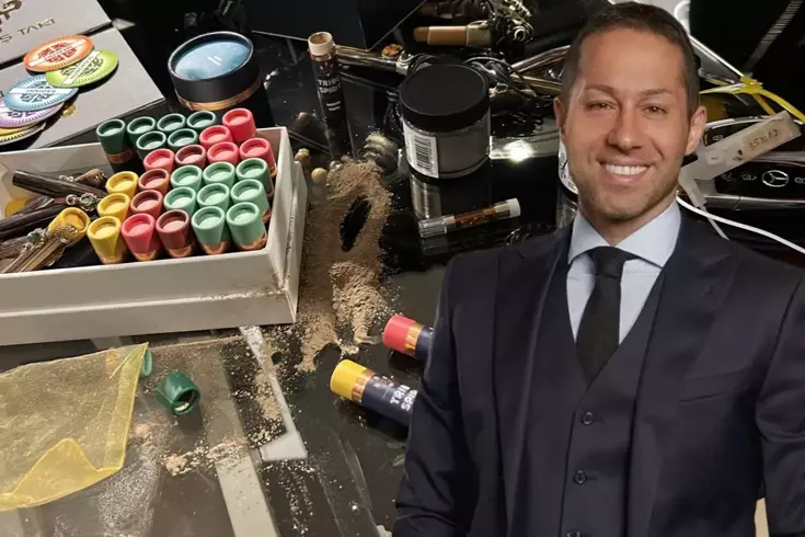 قائد سيارة قاسم غريب أوغلو: كان يشارك في حفلات المخدرات أسماء مشهورة.