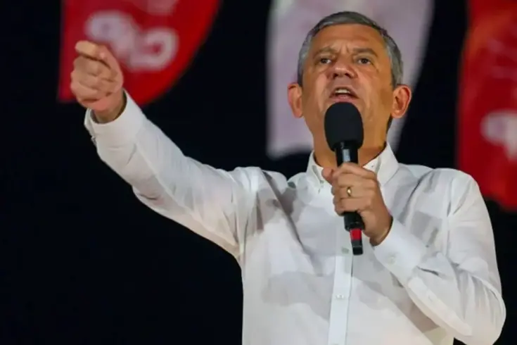 Özel'den vatandaşlara 'sokak' çağrısı: Hepinizi meydanlara, direnmeye davet ediyorum