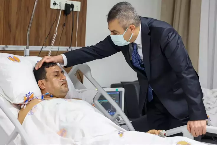 Okul bahçesinde tüfekle vurulan müdürden güzel haber