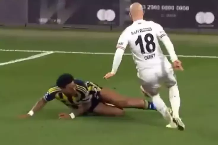 Oosterwolde'den Beşiktaş taraftarına olay cevap