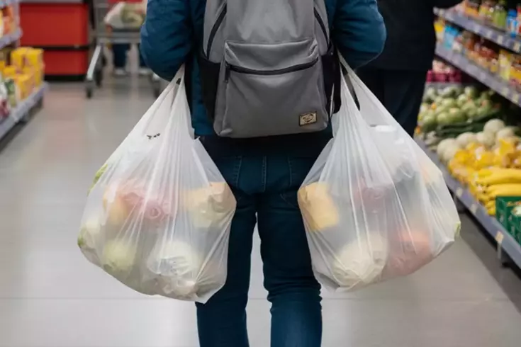 Плата за пластиковый пакет в новом году составит 1 лиру.