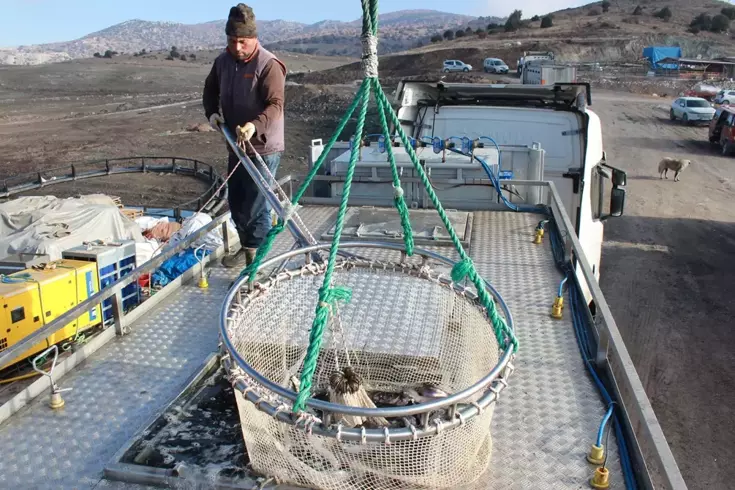 Bozkırın ortasında yetişti, Rusya ve Japonya yolcusu oldu