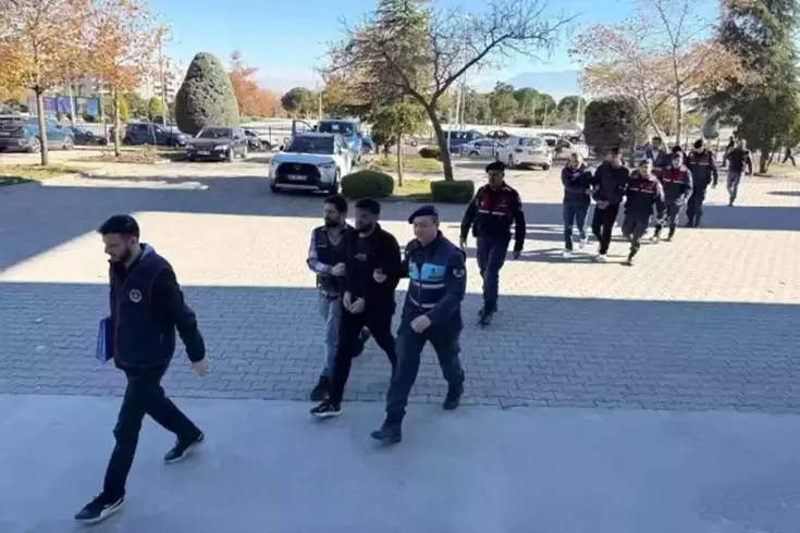 Ülke genelinde 150 milyonluk hırsızlık yapan kasa fareleri operasyonlarla yakalandı