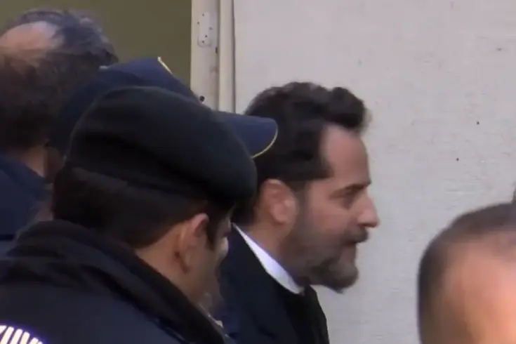 Futbolda bahis soruşturmasında Erden Timur dahil 26 kişi adliyeye sevk edildi