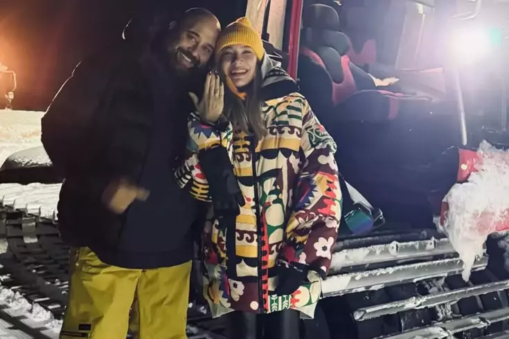 Somer şeften 21 yaş küçük sevgilisine unutulmaz evlenme teklifi