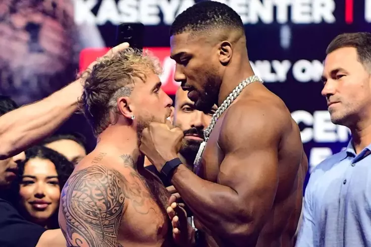 Ünlü boksör Anthony Joshua trafik kazası geçirdi: 2 kişi hayatını kaybetti