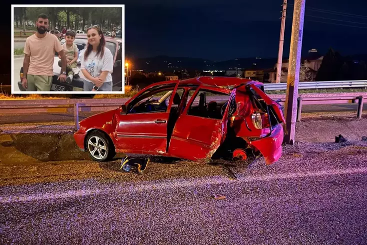 Otomobil aydınlatma direğine çarptı: Baba ile oğlu öldü, anne ağır yaralı