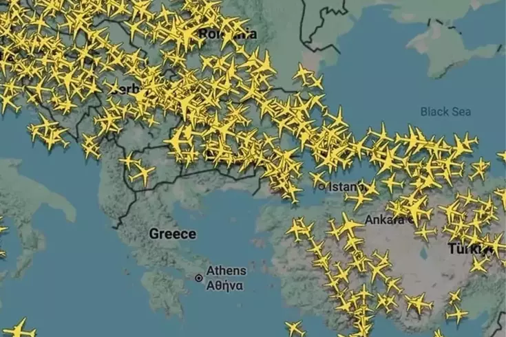 Yunanistan'da uçuşlar askıya alındı, bazı uçaklar Türkiye'ye yönlendirildi