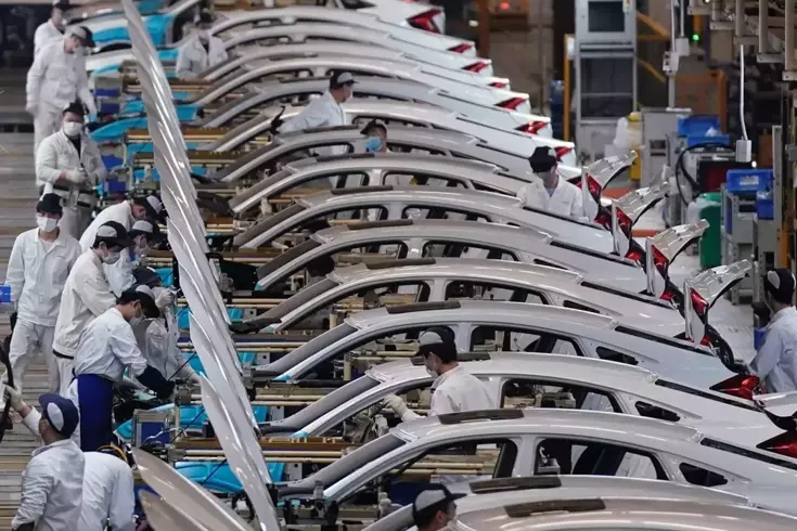 İşler iyi gitmiyor! Otomotiv devi üretimi ikinci kez durdurdu