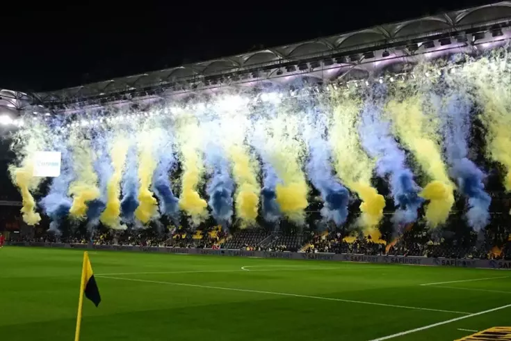 10 yıllık sözünü tutup Fenerbahçe'ye transfer oldu