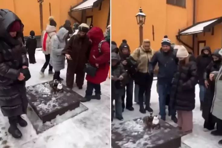 Stockholm'de bir Türk imzası: Yarım asırlık heykele kardan arkadaş