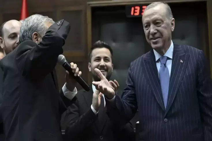 CHP'li Başarır'dan AK Parti'ye geçen Çakır'a tepki: Kılıçdaroğlu'na 'Bu adamı aday gösterme' diye yalvardık