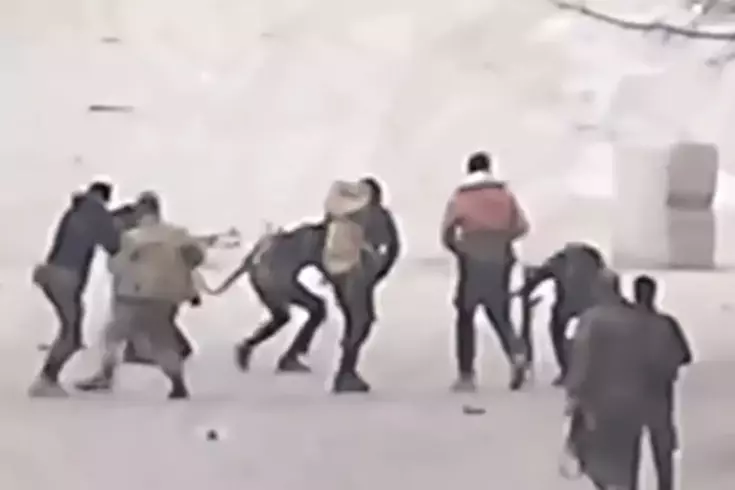 The deadline given to the YPG has expired, and the Syrian army has begun the operation.