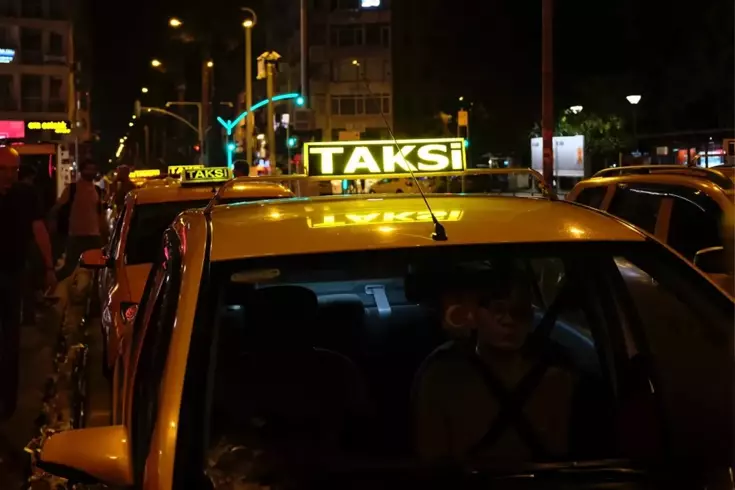 Taksicilere mali cihaz zorunluluğu geliyor