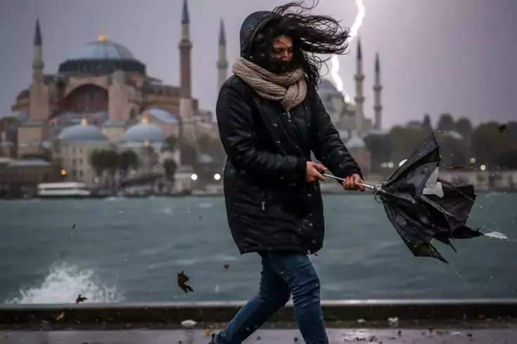 Marmara'da fırtına, Trakya'da şiddetli yağış bekleniyor