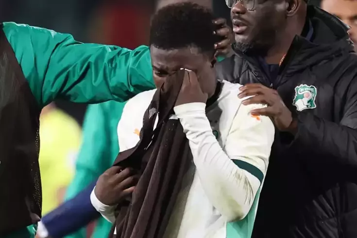 Fildişi Sahili Afrika Kupası'na veda etti, Oulai maç sonunda gözyaşlarına boğuldu